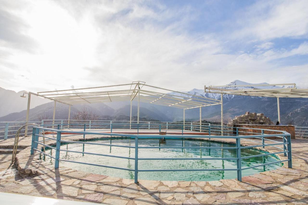 Faris Hotel Xirokampi Exteriér fotografie